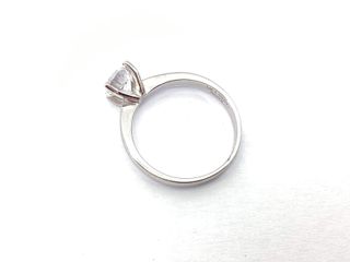 sortija oro 18k con diamante de laboratorio