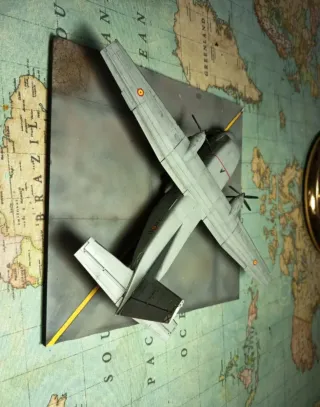 Diorama Avión casa 212 escala 1:72