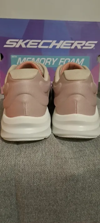 Skechers donna tg 42 nuove con cartellino