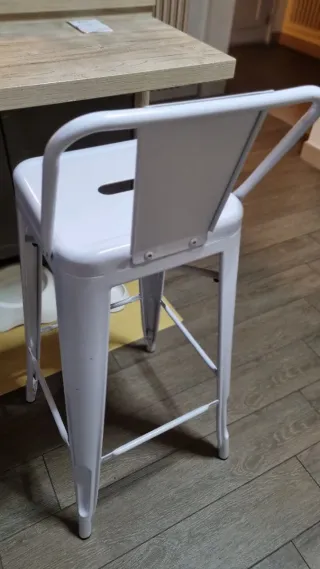 Taburete alto metálico blanco 72cm