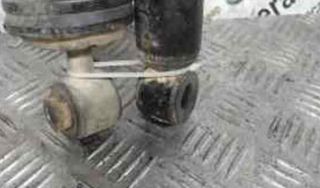 Amortiguador toyota hilux 98 toyota hi-ace 136892