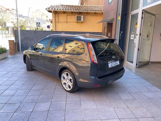 Ford Focus 2010 Break 2.0 TDCi 136CV Titanium Full