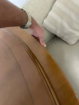 Mesa de comedor de madera