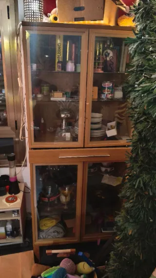 Vitrina Ikea Madera y Cristal