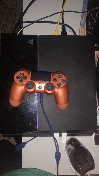 PS4 (PlayStation 4) Naranja y Negra