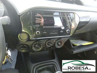 TOYOTA Hilux Cabina Extra 2.4 150D 4x4 GX