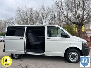 VOLKSWAGEN TRANSPORTER 2.0TDI COMBI 9