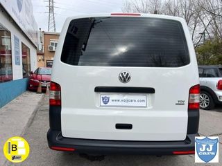 VOLKSWAGEN TRANSPORTER 2.0TDI COMBI 9