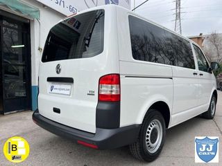 VOLKSWAGEN TRANSPORTER 2.0TDI COMBI 9