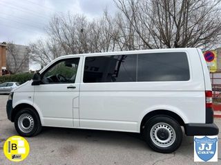 VOLKSWAGEN TRANSPORTER 2.0TDI COMBI 9
