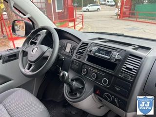 VOLKSWAGEN TRANSPORTER 2.0TDI COMBI 9