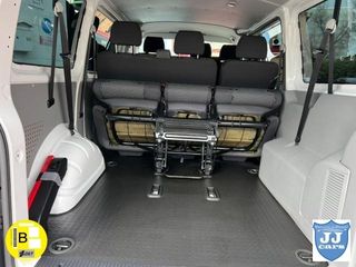 VOLKSWAGEN TRANSPORTER 2.0TDI COMBI 9