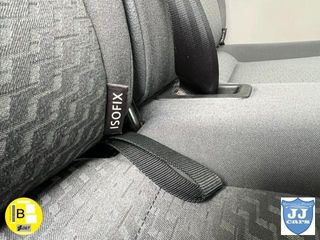 VOLKSWAGEN TRANSPORTER 2.0TDI COMBI 9