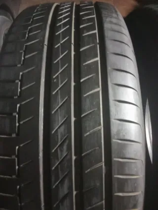 Neumáticos Continental 215/55/18 95H