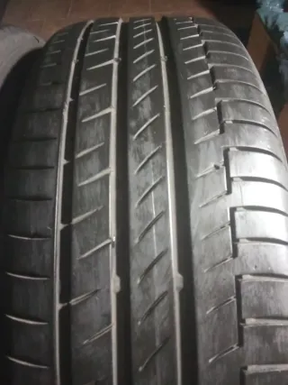 Neumáticos Continental 215/55/18 95H
