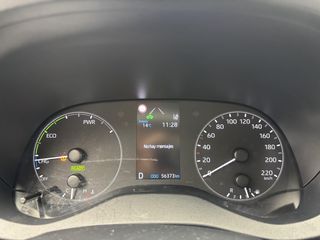 Toyota Yaris 1.5 120H Business Plus