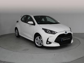 Toyota Yaris 1.5 120H Business Plus