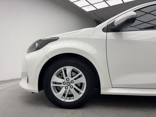 Toyota Yaris 1.5 120H Business Plus