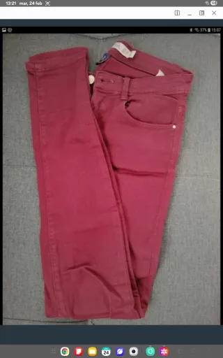 Pantalones pitillo Zara burdeos Talla XS