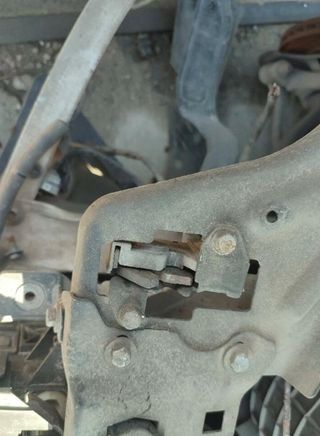 Mercedes-benz 266374 sin ref cerradura capot clase