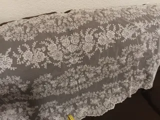 Mantilla Fallera Media Luna Blanca