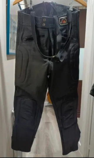 Pantalón Motero Vintage Mototécnica Negro