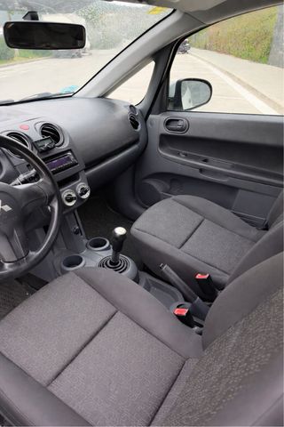 Mitsubishi Colt 2010 Distintivo C 🟢