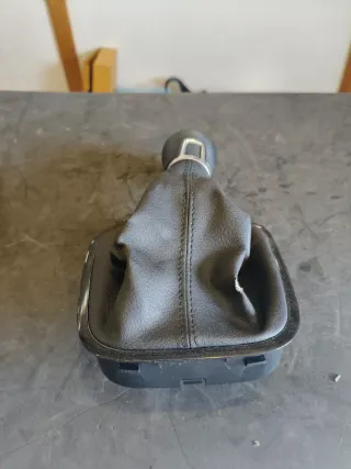 Pomo y funda palanca cambios VW Polo V 1.2 6R