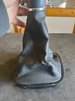 Pomo y funda palanca cambios VW Polo V 1.2 6R