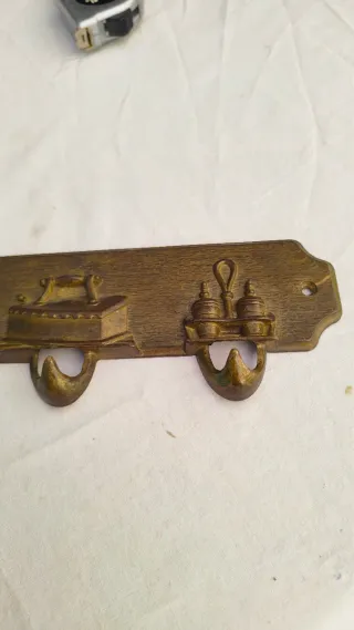 Perchero percha colgador antiguo bronce vintage
