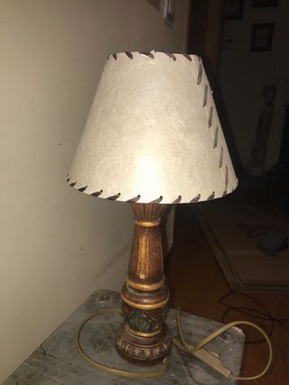 Lámpara de madera vintage