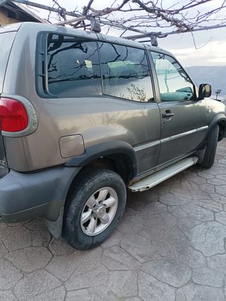 Nissan Terrano II