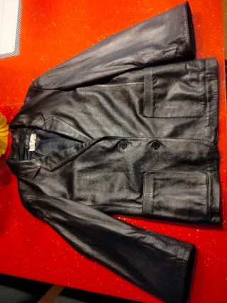 Chaqueta de cuero L.ALVEAR negra