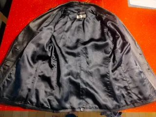 Chaqueta de cuero L.ALVEAR negra