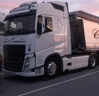 Volvo FH 13 Camión - Año 2020 460cv isave