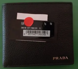 Portafoglio PRADA Vintage + Saffiano + Pelle Nera