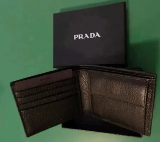 Portafoglio PRADA Vintage + Saffiano + Pelle Nera