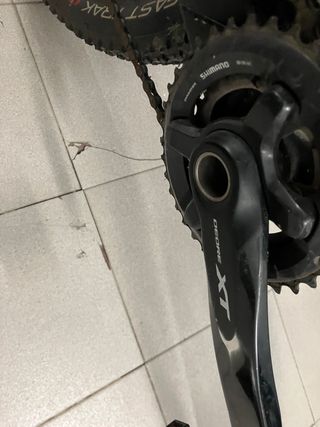 Bicicleta MTB Shimano Deore XT muy ligera carbono
