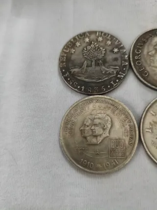 Lote 4 monedas decorativas