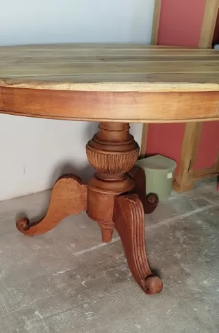 Mesa redonda madera maciza teca