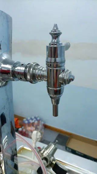 Grifo Cerveza Portátil Mahou