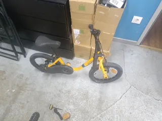 Bicicleta infantil Btwin amarilla