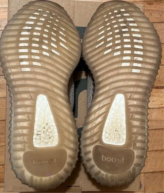 Adidas Yeezy Boost 350 V2 Talla 43 1/3