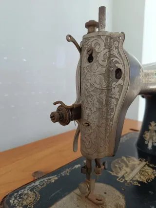 Máquina de coser Singer antigua