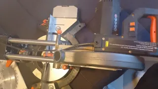 Sierra circular semi nueva