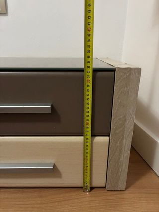 CHOLLO POR MUDANZA !! Mesita de noche moderna