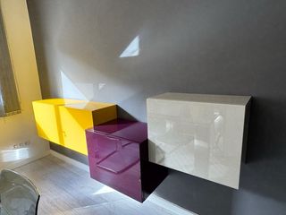 Mesa de comedor de cristal y metal + mueble