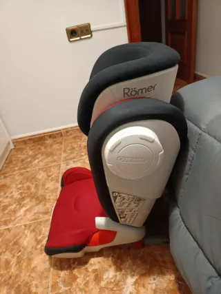 Silla de coche Romer Roja y Negra