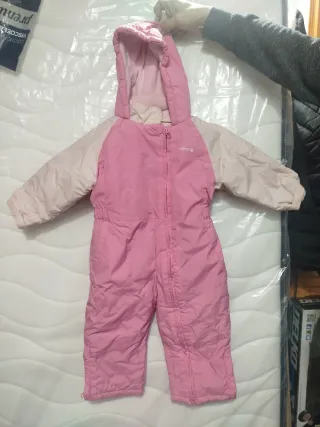 Mono de nieve rosa para bebé talla 18 meses