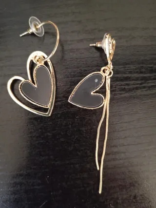 Set de 4 Pendientes,una pinza y una pulsera